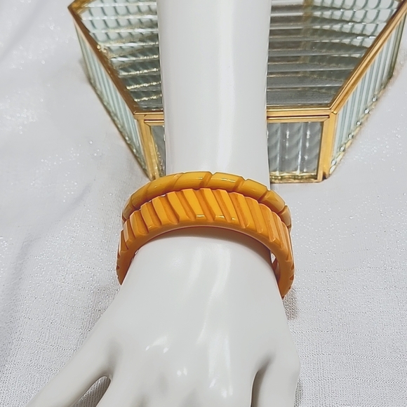 Bakelite Jewelry - Bakelite Butterscotch Molded Carved Vintage Bangle Bracelet Set of Two